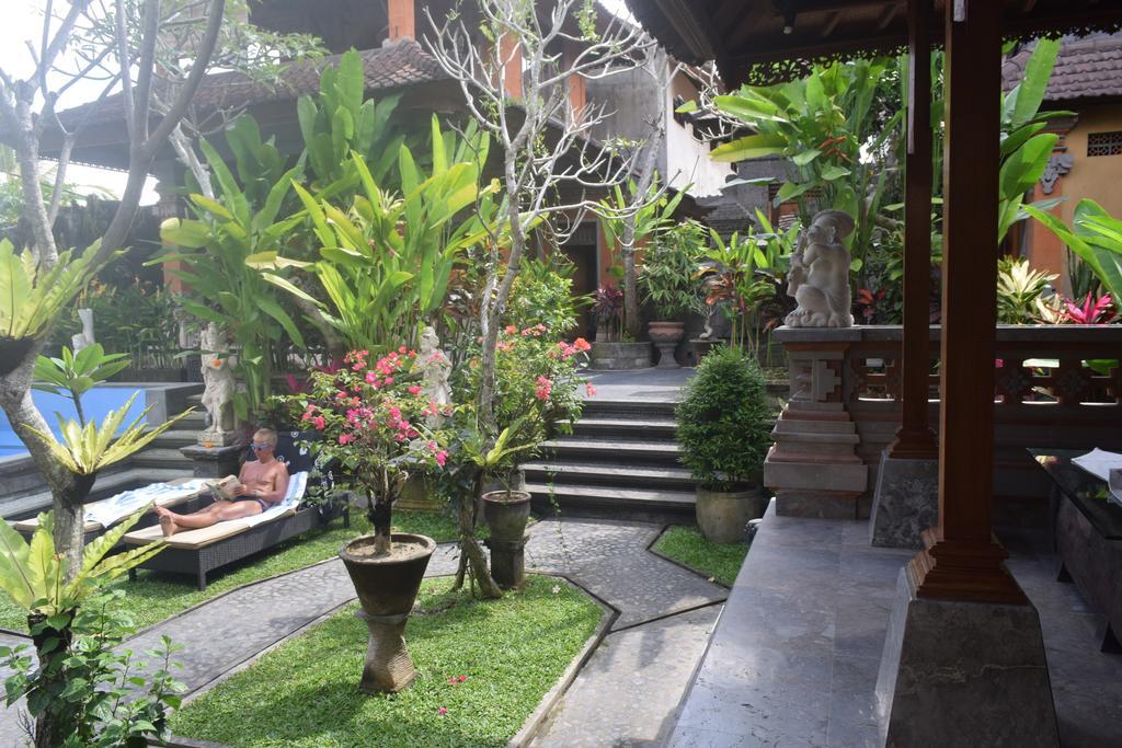 Aura Bisma Hotel Ubud Buitenkant foto