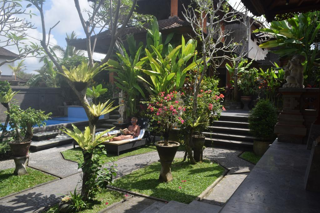 Aura Bisma Hotel Ubud Buitenkant foto