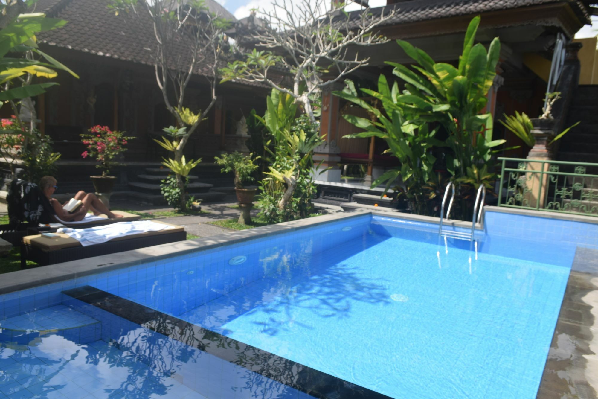 Aura Bisma Hotel Ubud Buitenkant foto