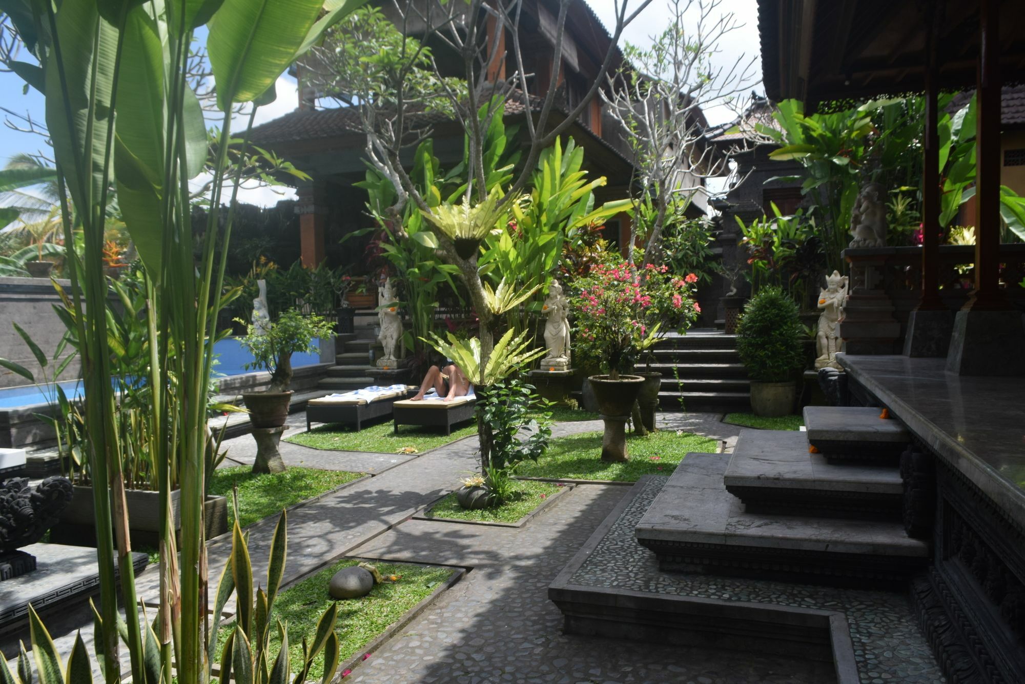 Aura Bisma Hotel Ubud Buitenkant foto