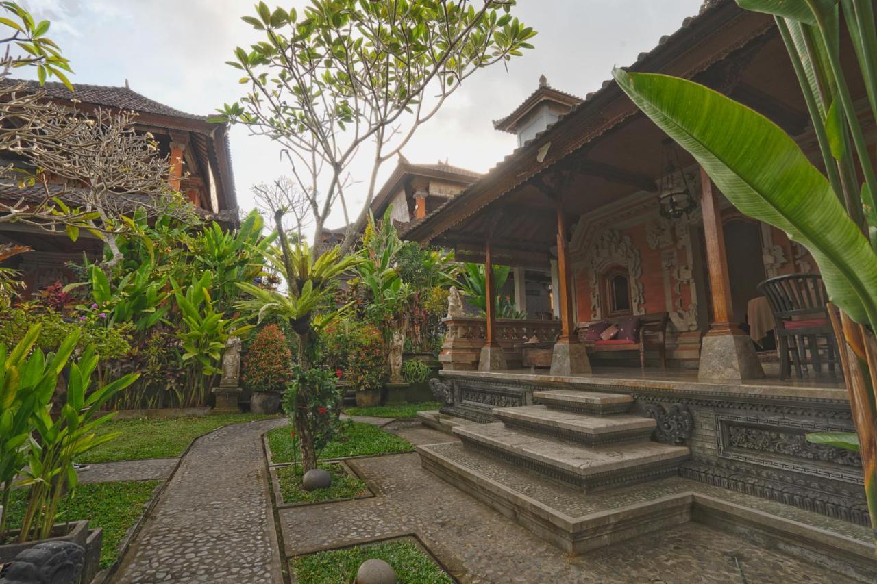 Aura Bisma Hotel Ubud Buitenkant foto
